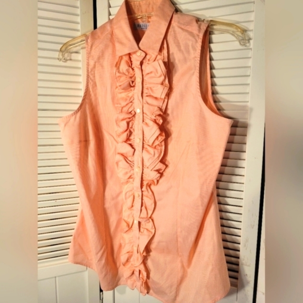 HADLEIGH ’S PEACH SLEEVELESS BLOUSE SZ48
